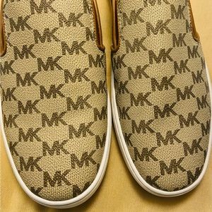 Michael Michael Kors leather loafers size 8